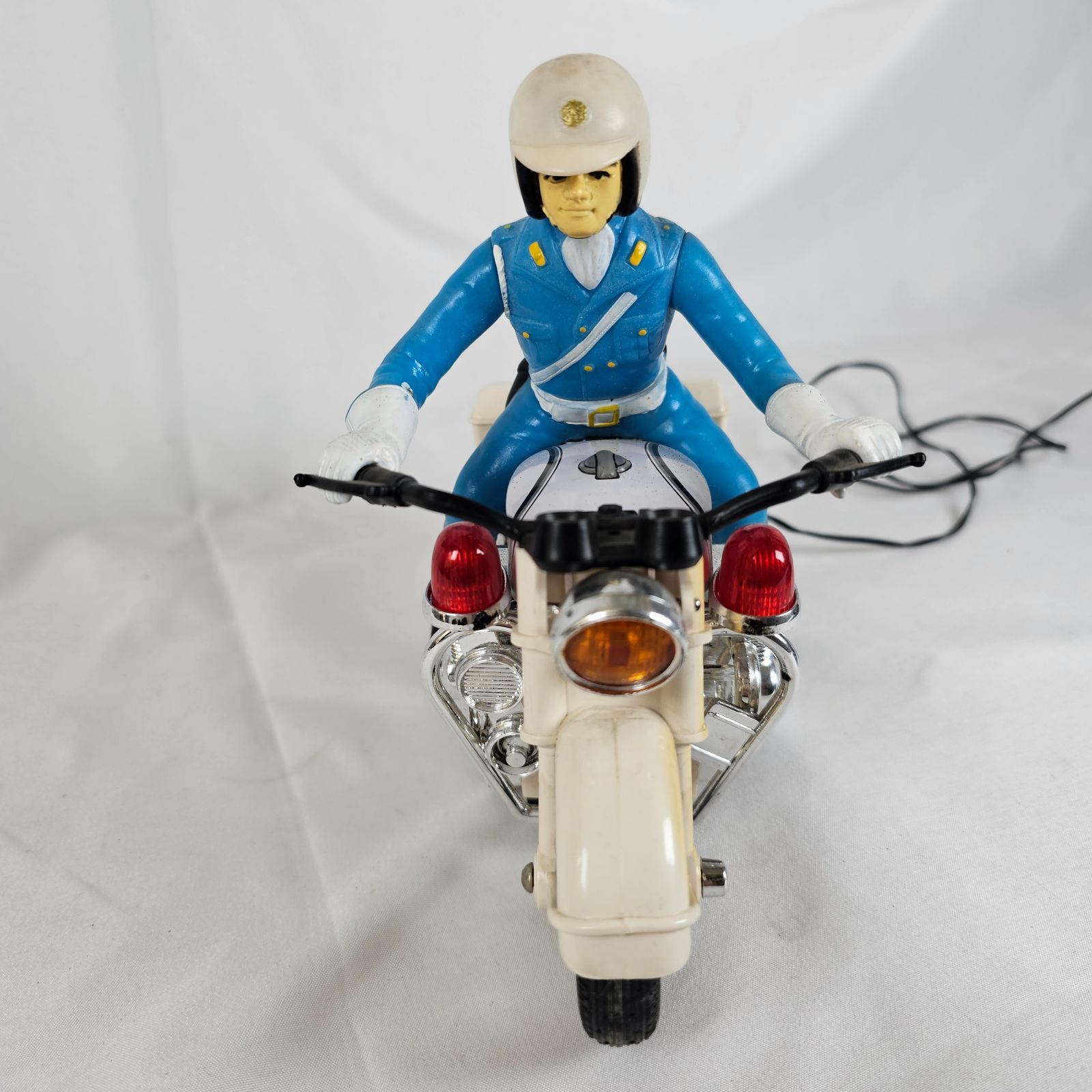 【昭和レトロ】ホンダ 白バイ 750 電動バイク 希少】昭和レトロ ホンダ 750 電動 白バイ 玩具 - メルカリ
