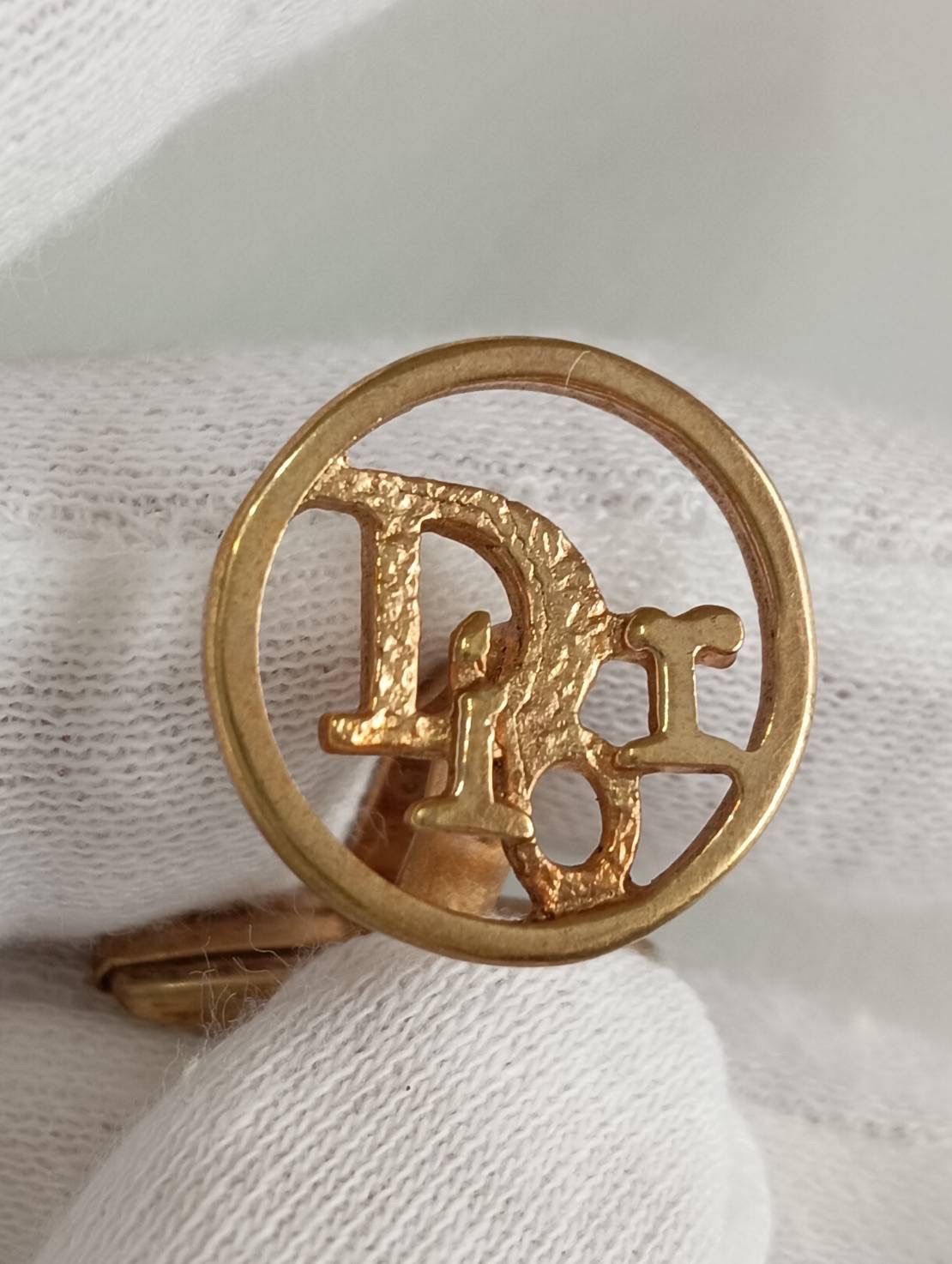 未使用 ディオール ドイツ製 ロゴ カフス ゴールド ヴィンテージ 中古品】 Christian Diorクリスチャンディオール Diorロゴ
