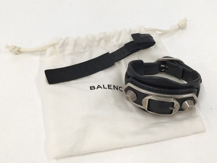 BALENCIAGA バングル レザー メッキ シルバー ブラック 390642