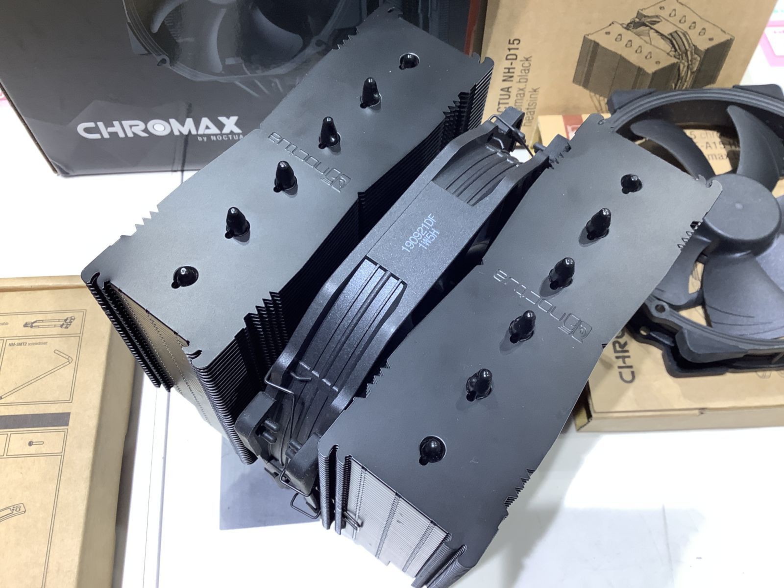 Noctua NH-D15 chromax.black, 中古品 9010018000184.jpg