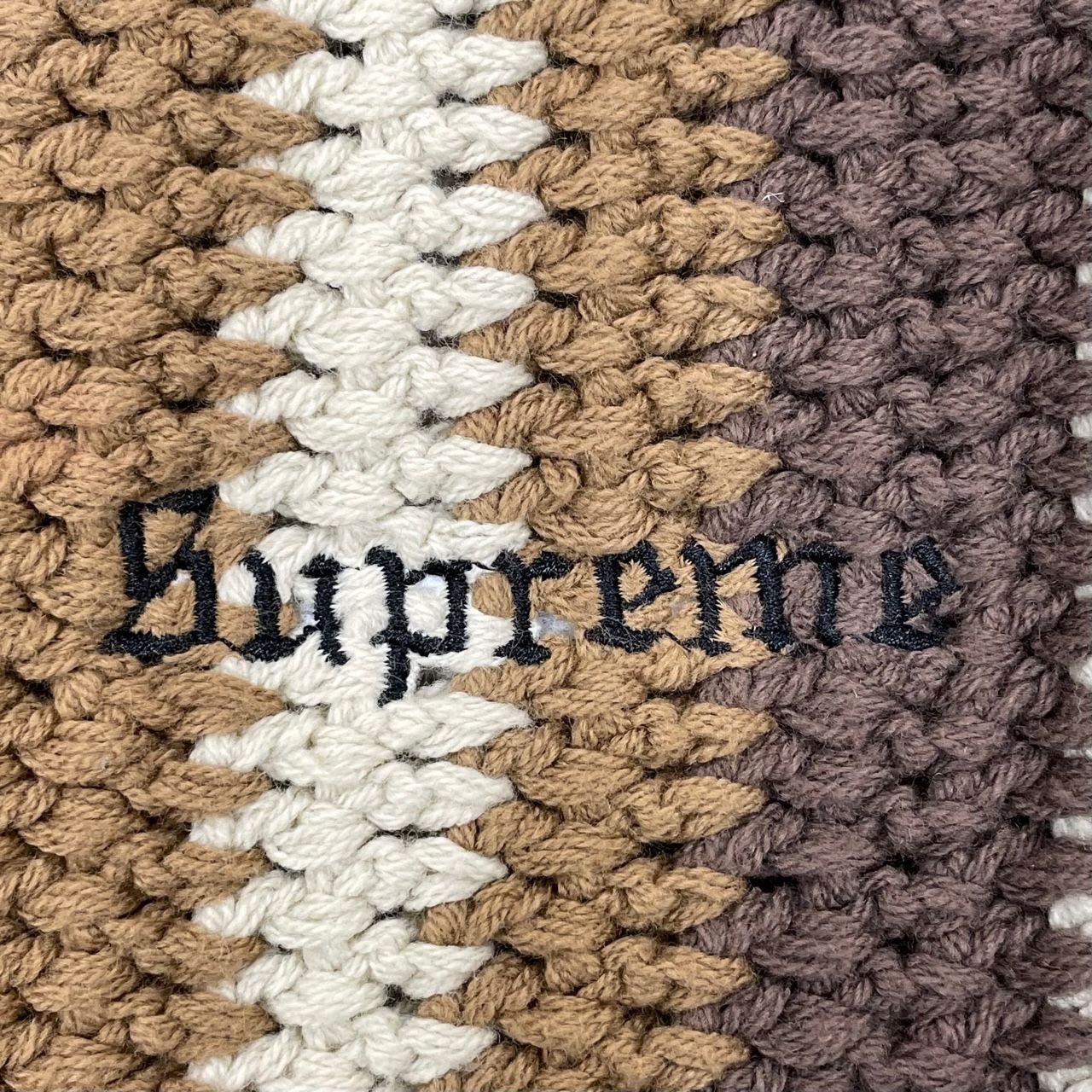 SUPREME 22SS Hand Crocheted Sweater ハンド クロシェット セーター クルーネック ニット シュプリーム ブラウン  M - メルカリ