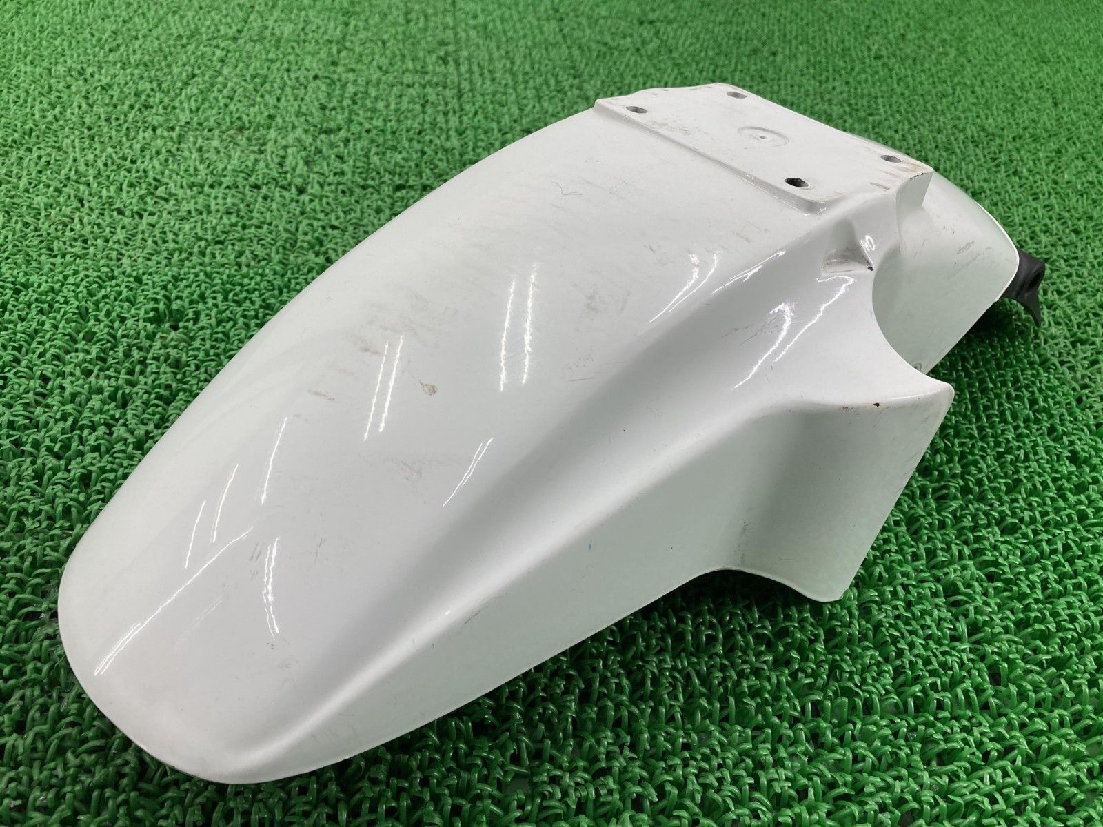 RG400ガンマ フロントフェンダー 白 スズキ 純正 バイク 部品 HK31A
