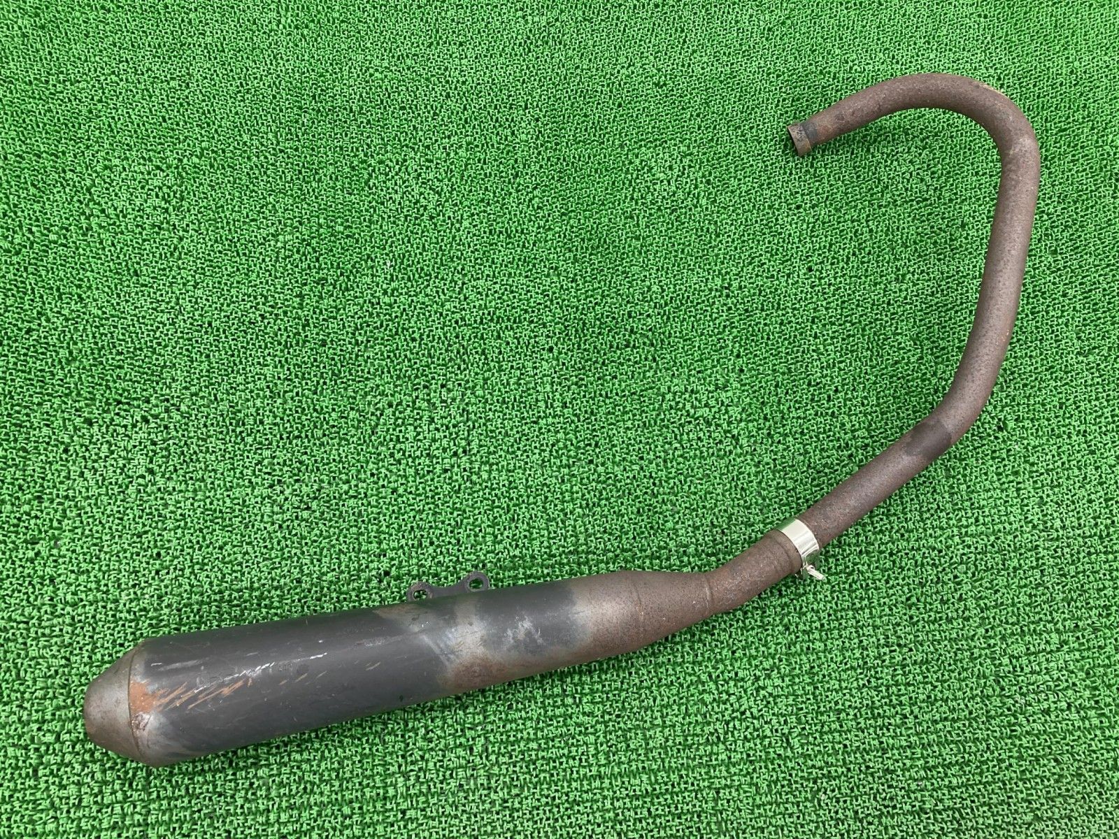 250TR マフラー K443 カワサキ 純正 バイク 部品 BJ250F 穴あきなし ノーマルマフラー 品薄 希少品 車検 Genuine 【中古】 32 250TR マフラー K443 カワサキ 純正 バイク 部品 BJ250F 穴あきなし
