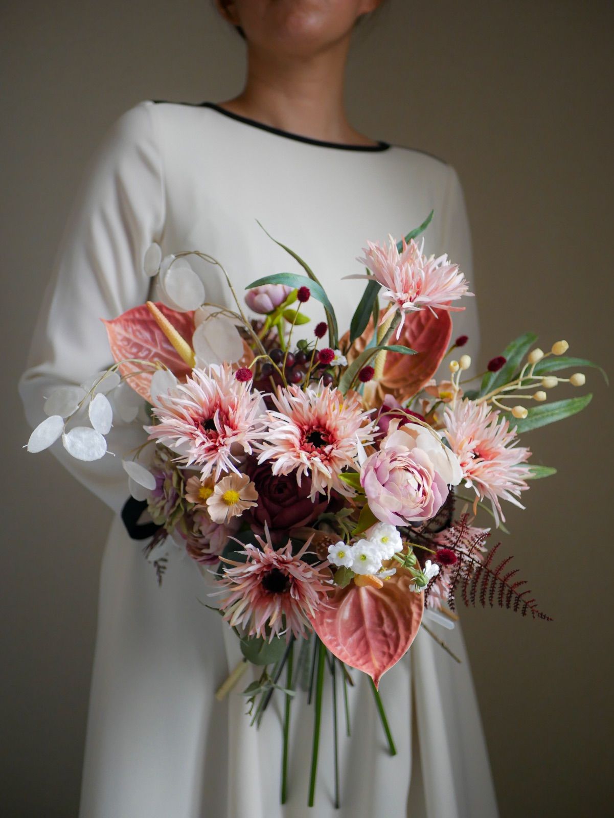 アーティシャルフラワーブーケ　ウェディング　韓国風　ぴょんぴょんブーケ アーティシャルフラワーブーケ ウェディング 韓国風 ぴょんぴょん