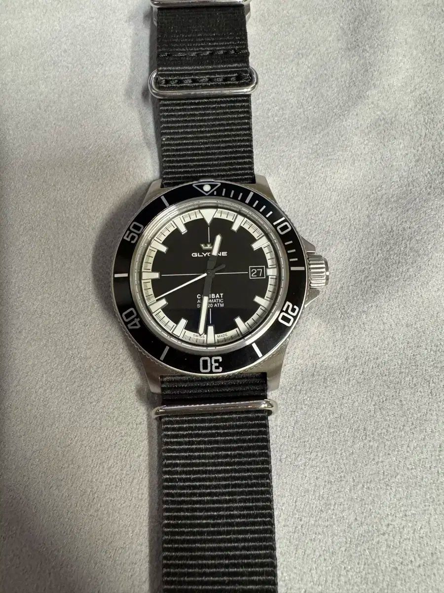 クイック GLYCINE グライシン GL0527 新しい画像 コンバットサーブ 42 黒文字盤