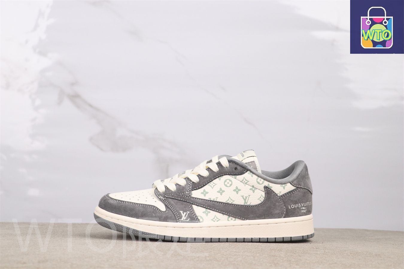 今日 Jordan SJ2068-001 Gray Suede グレイスエード
