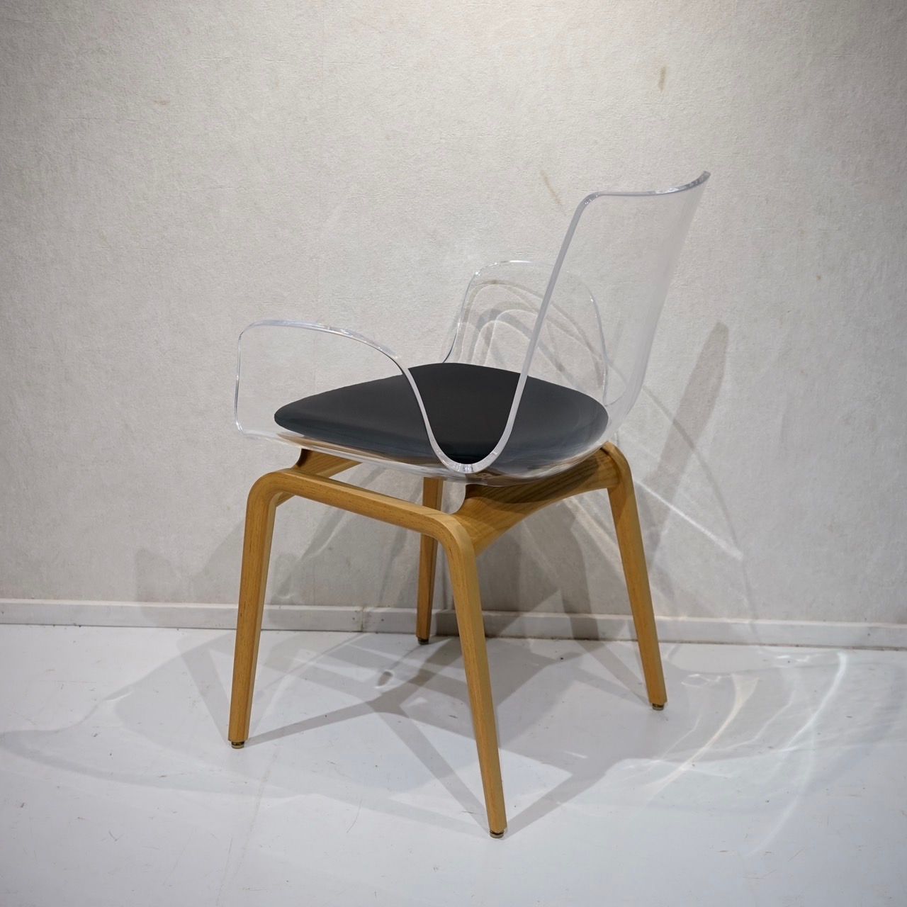 select interior アクリルチェア クリア