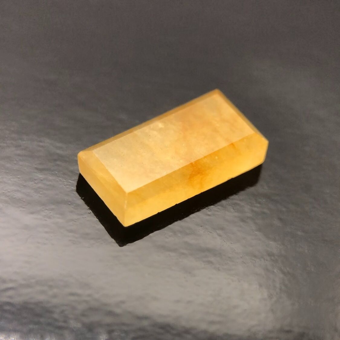 美品]天然本翡翠 氷種 ルース 4.10ct イエロー系 透明度良好
