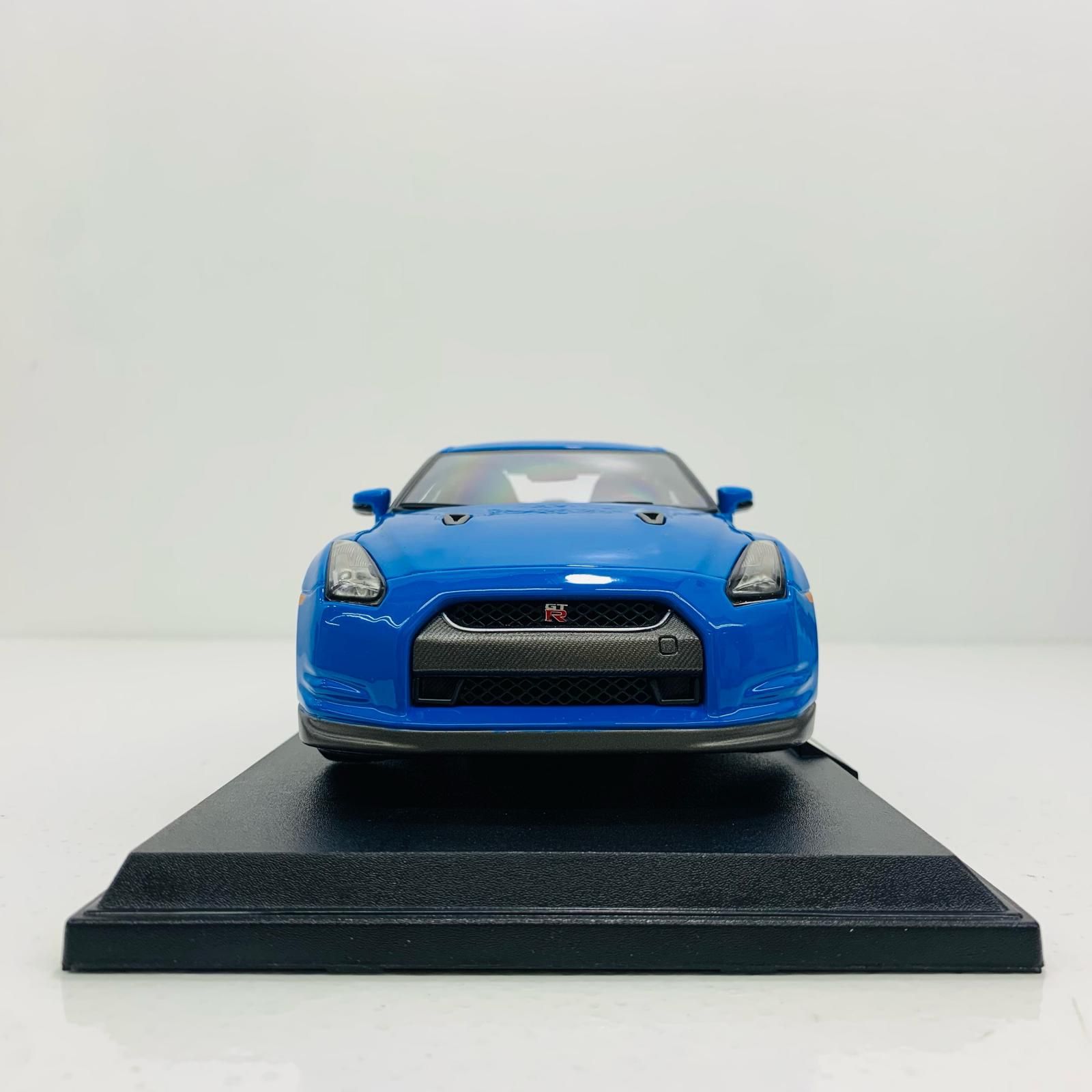 中古 おもちゃ・玩具 1/18スケール 2009 Nissan GT-R R35