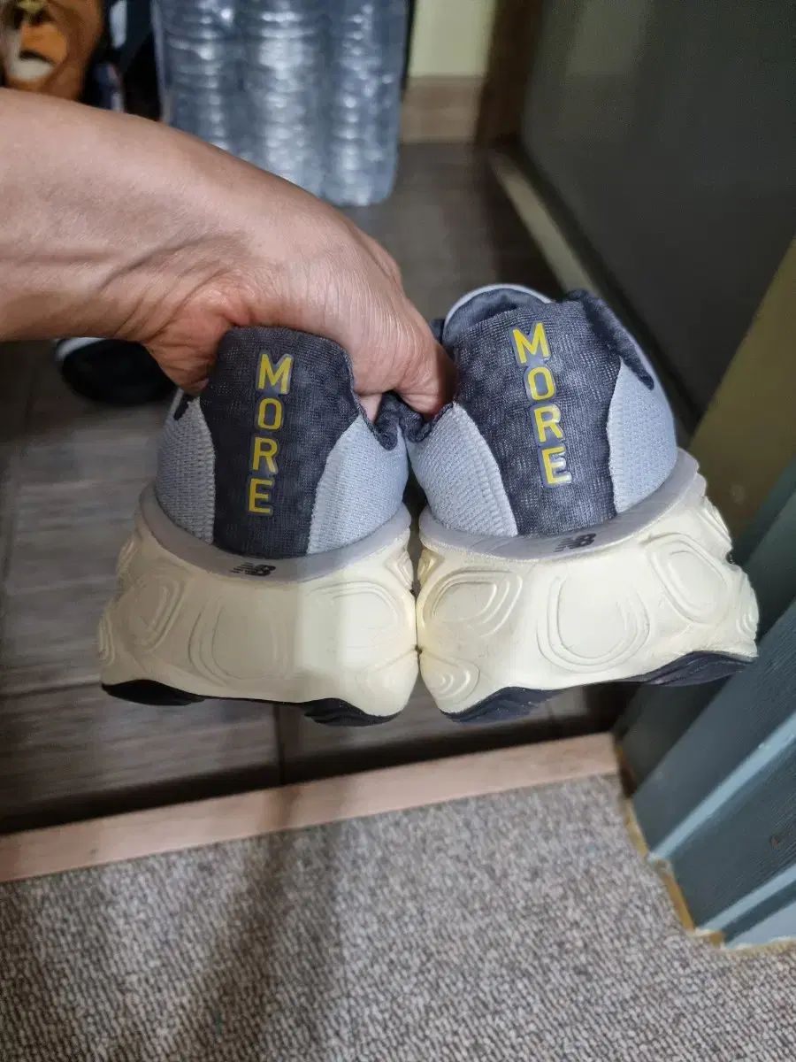 v5 ランニングシューズ