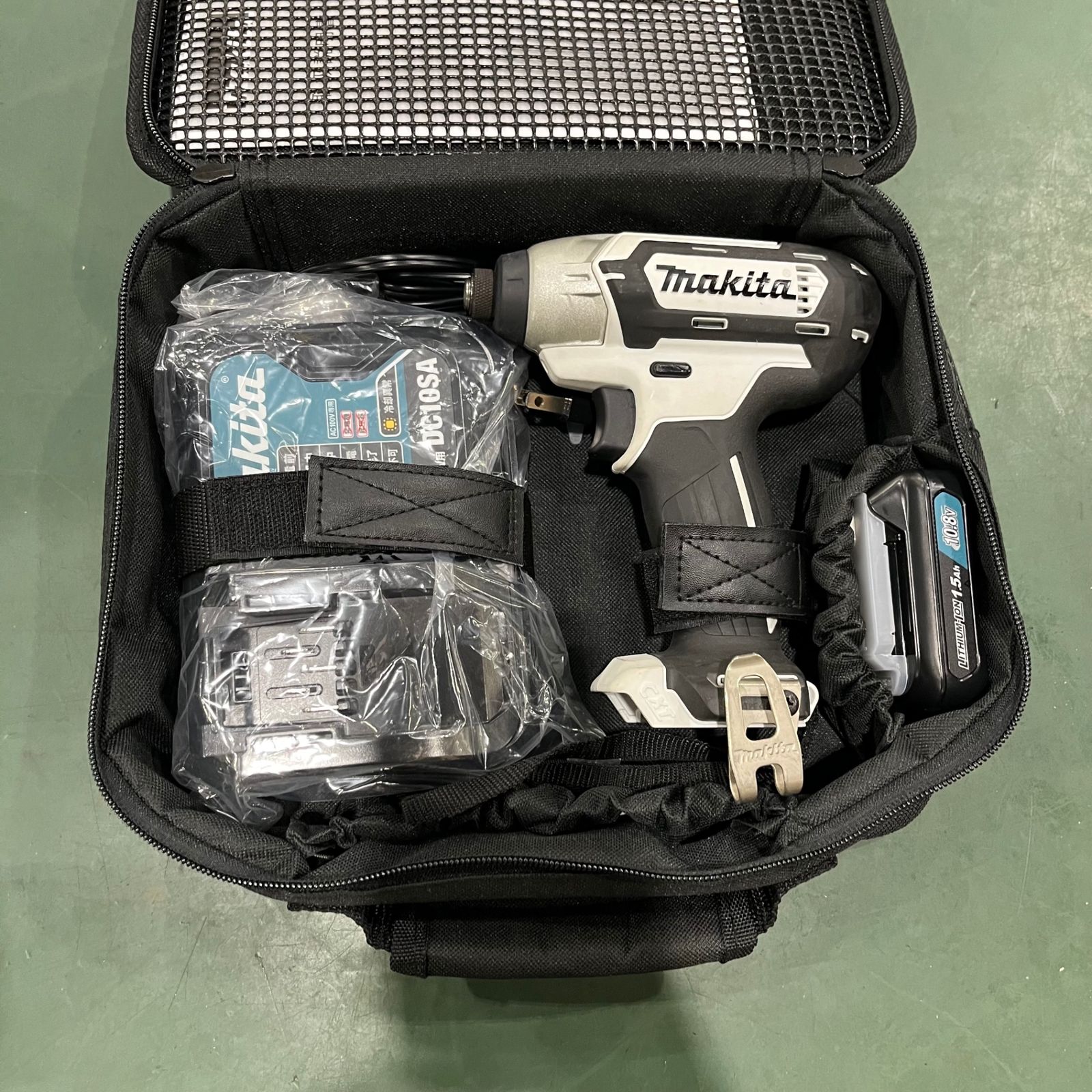 マキタ(makita) コードレスインパクトドライバー TD110DSHSW【川口店】