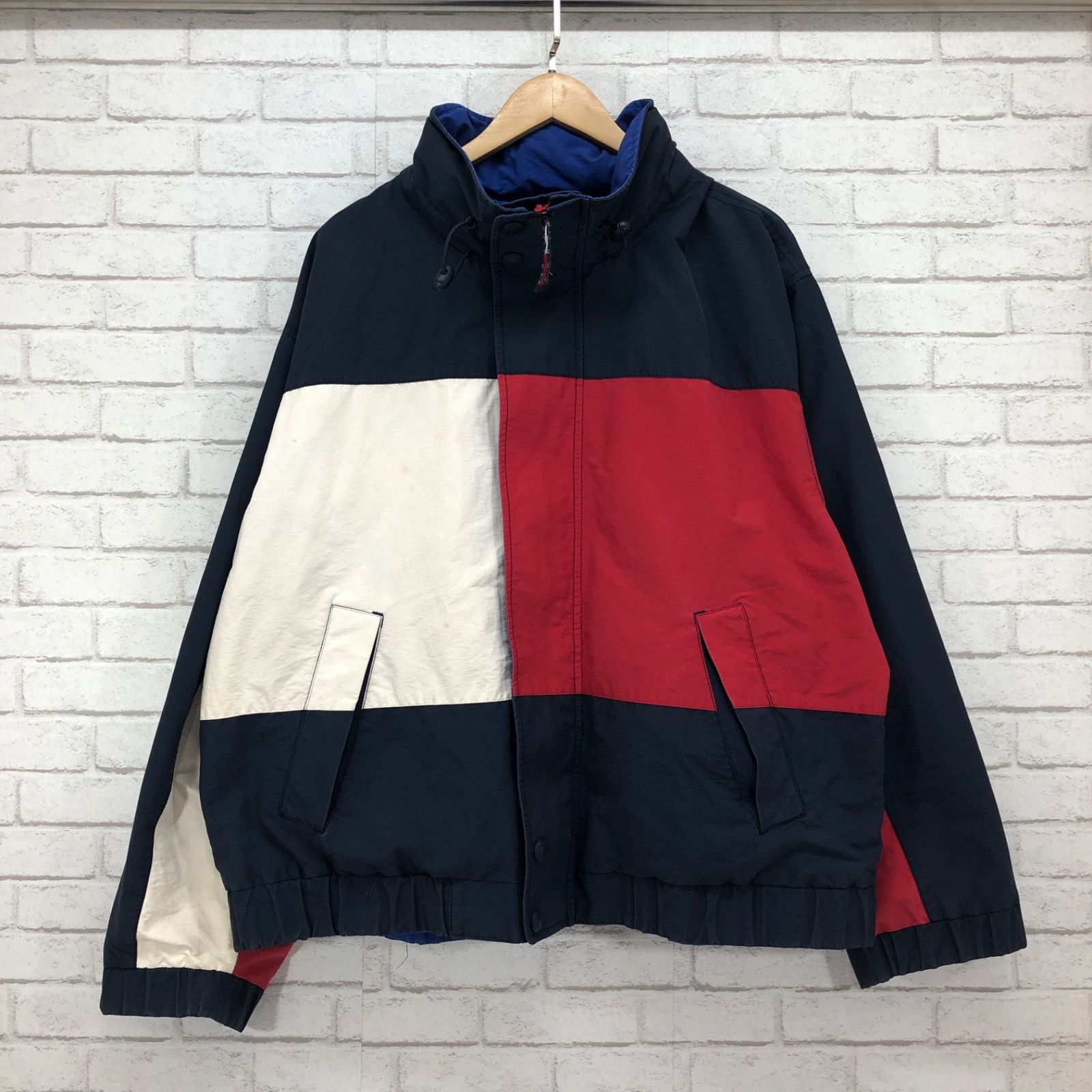 TOMMY HILFIGER (トミーヒルフィガー) 90's Vintage ヴィンテージ リバーシブルナイロンジャケット XLサイズ 青 白 赤  - メルカリ