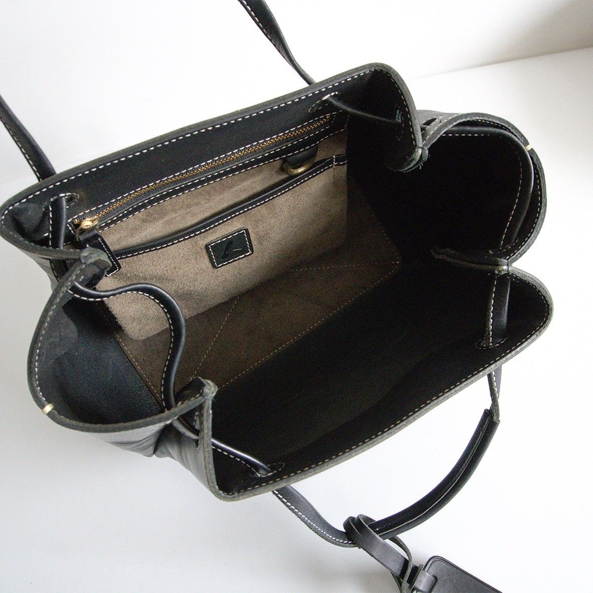 美品✨土屋鞄 ディアリオ　ギャザー　レザー　トートバッグ　ブラック ディアリオ (ブラック系) – 土屋鞄製造所
