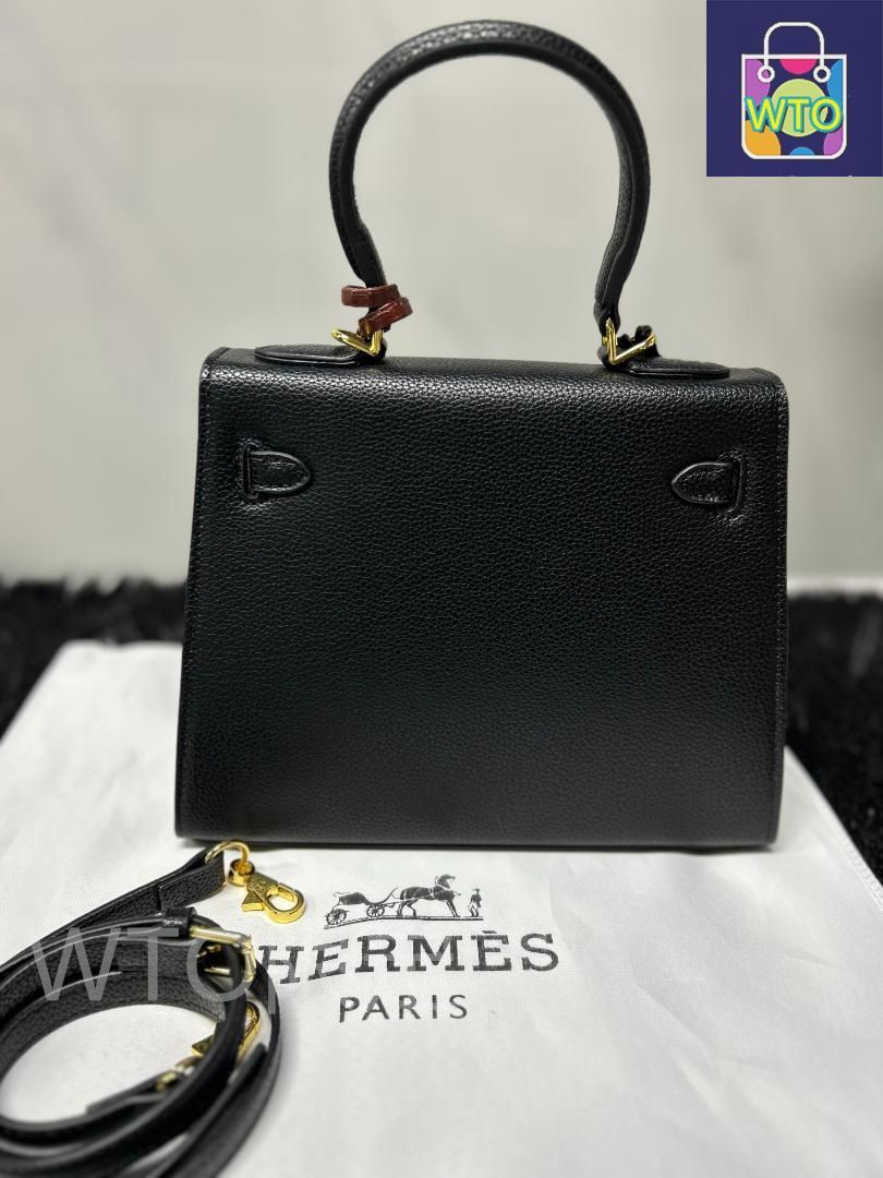 のチャーム付き