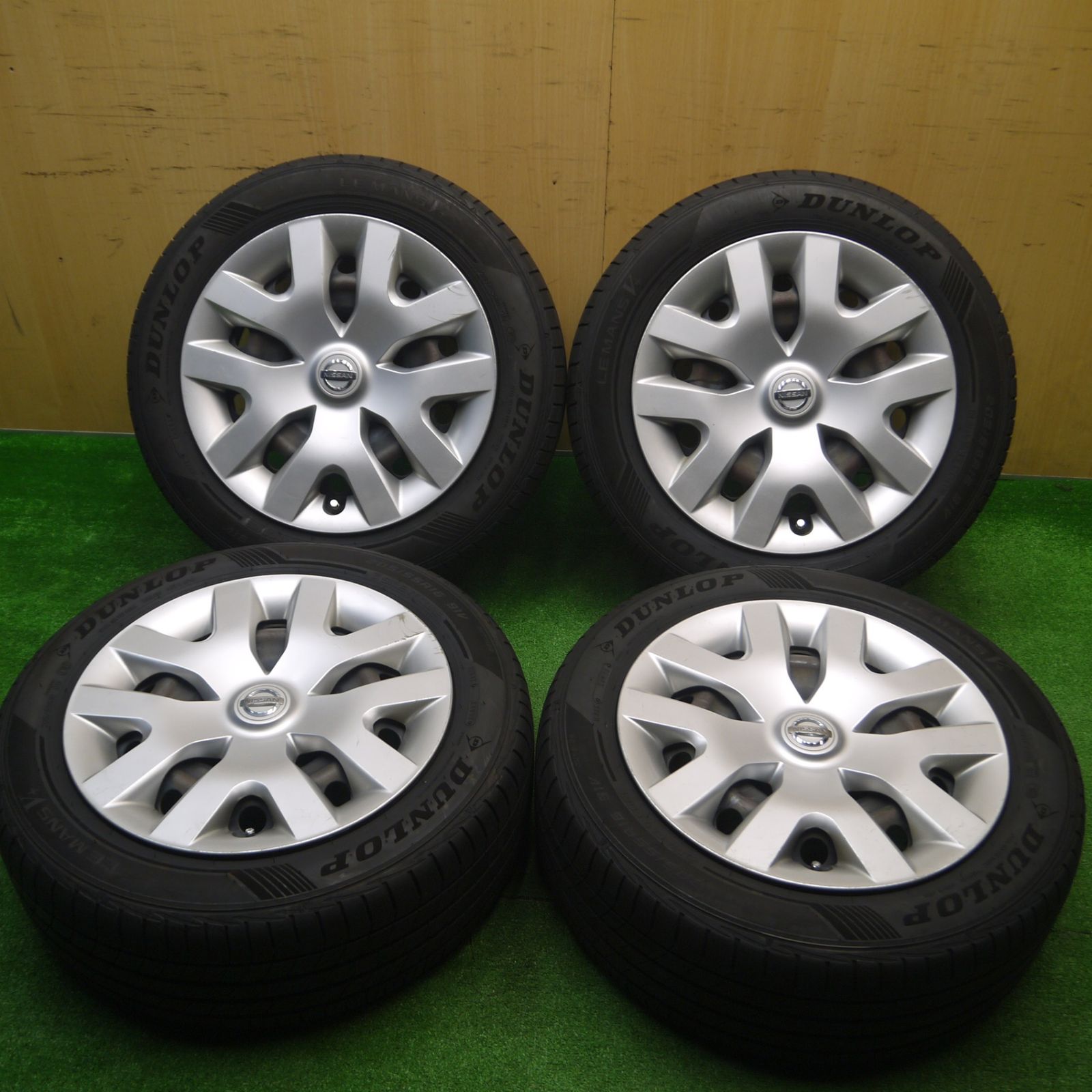 [送料無料] バリ溝! 23年! 9.5分日産 リーフ ジューク 純正 スチール 205/55R16 ダンロップ  ルマン5 プラス 16インチ PCD114.3/5H4100704Hノ