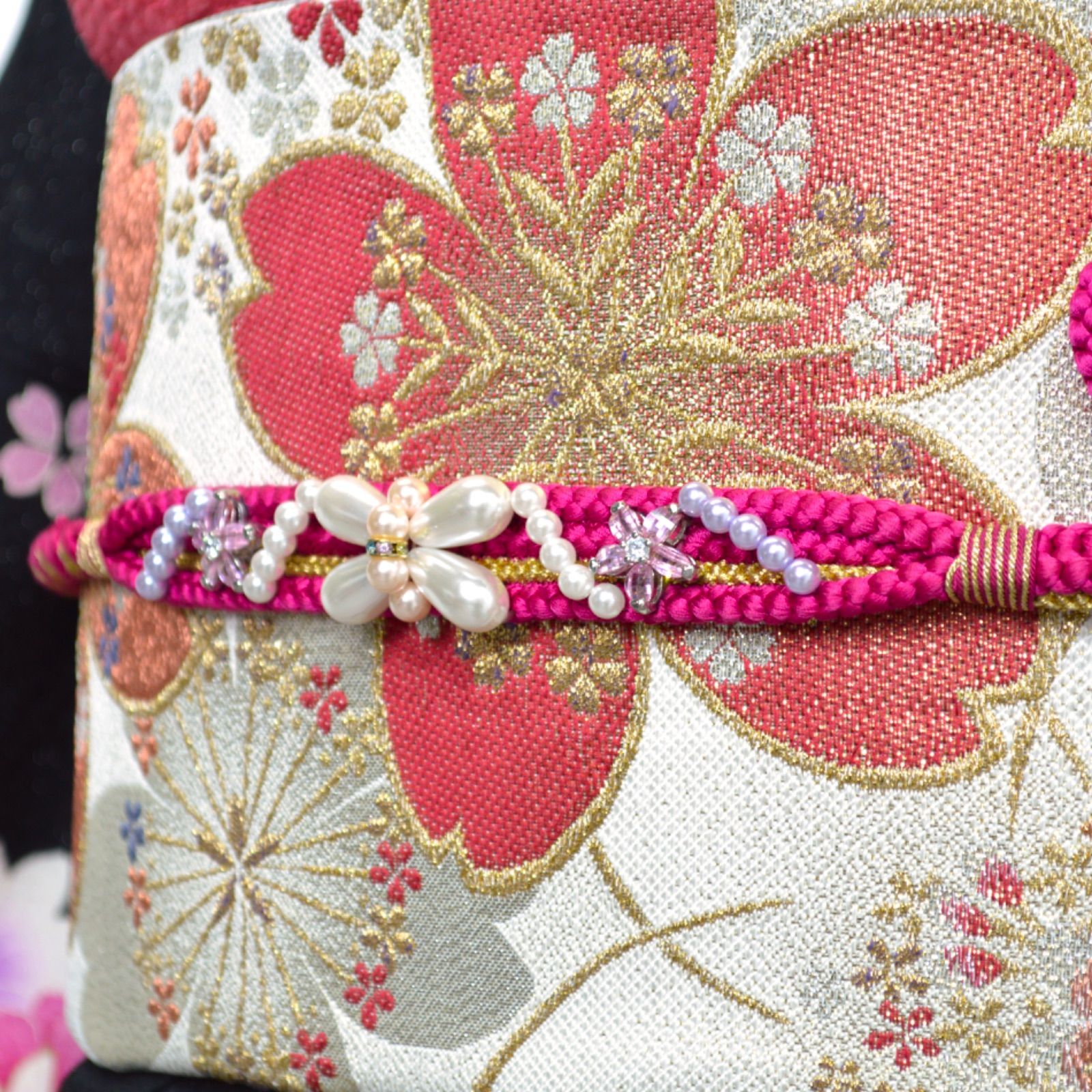 振袖 豪華 銀通し 刺繍 モダン 個性的 薔薇 身丈170cm パールトーン加工 ブランド振袖 豪華 銀通し 刺繍 金彩 身丈160cm パールトーン