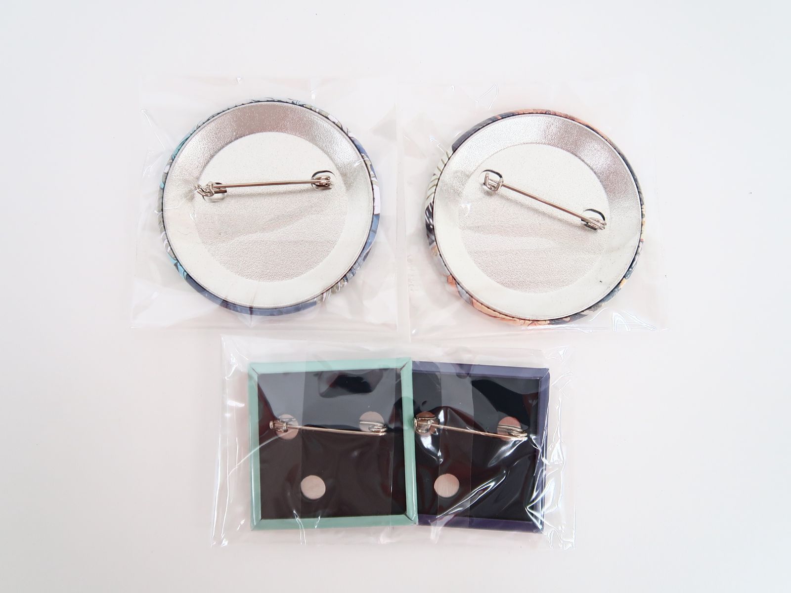 ピオフィオーレの晩鐘 CD特典缶バッジ 4点セット - メルカリ