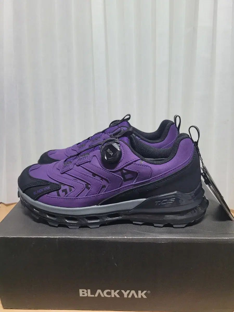 BLACK YAK(ブラックヤク) 343 弧 GORE-TEX(ゴアテックス) 265