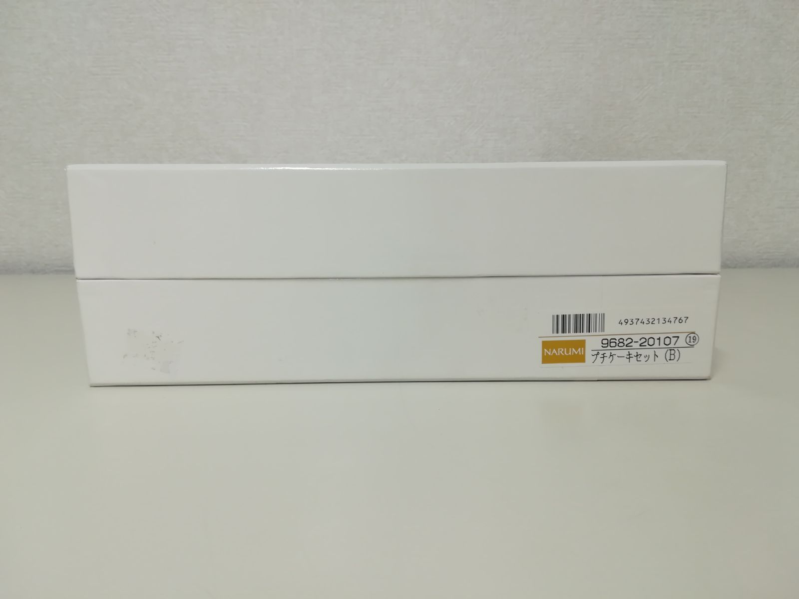 新品・未使用】NARUMI ナルミ ボーンチャイナ プチケーキセット