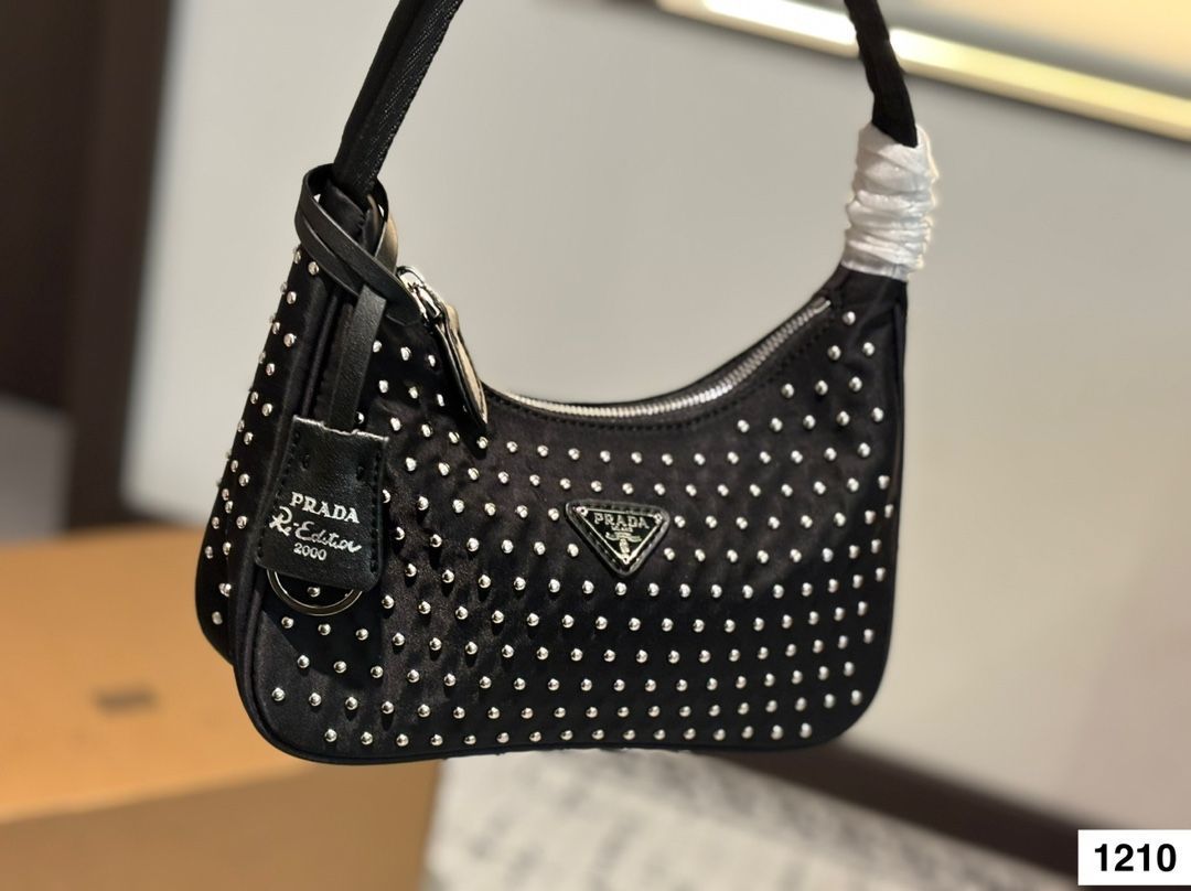 ファミリア♡オーダーイニシャルハンドバッグ♡ショルダーバッグ♡限定