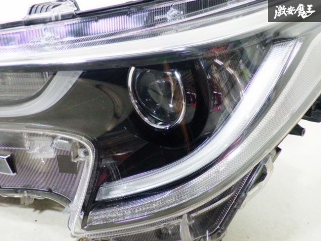 LED点灯OK トヨタ 純正 ZWE211W 210 カローラ ツーリング 前期