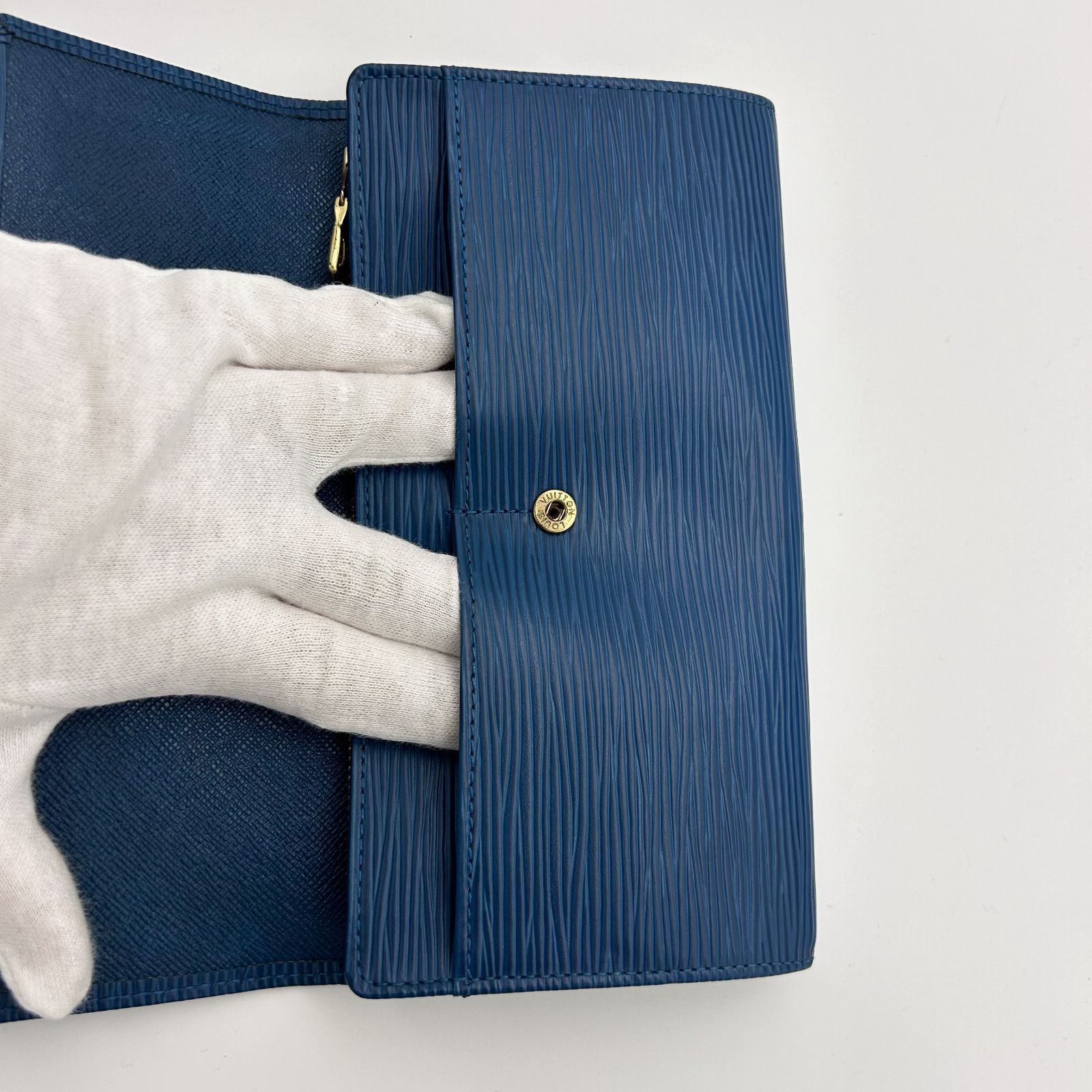 極美品】ルイヴィトン長財布ポルト モネ クレディブルーエピ付属品付き