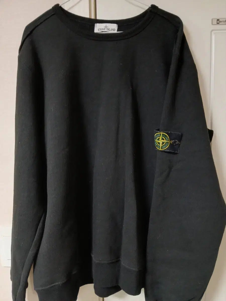 STONE ISLAND(ストーンアイランド) パーカー 黒 - メルカリ