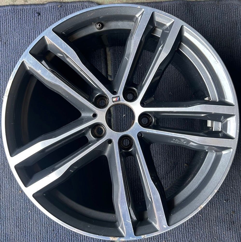 BMW f31 pcd120 19インチ タイヤホイールセット invo.jpg
