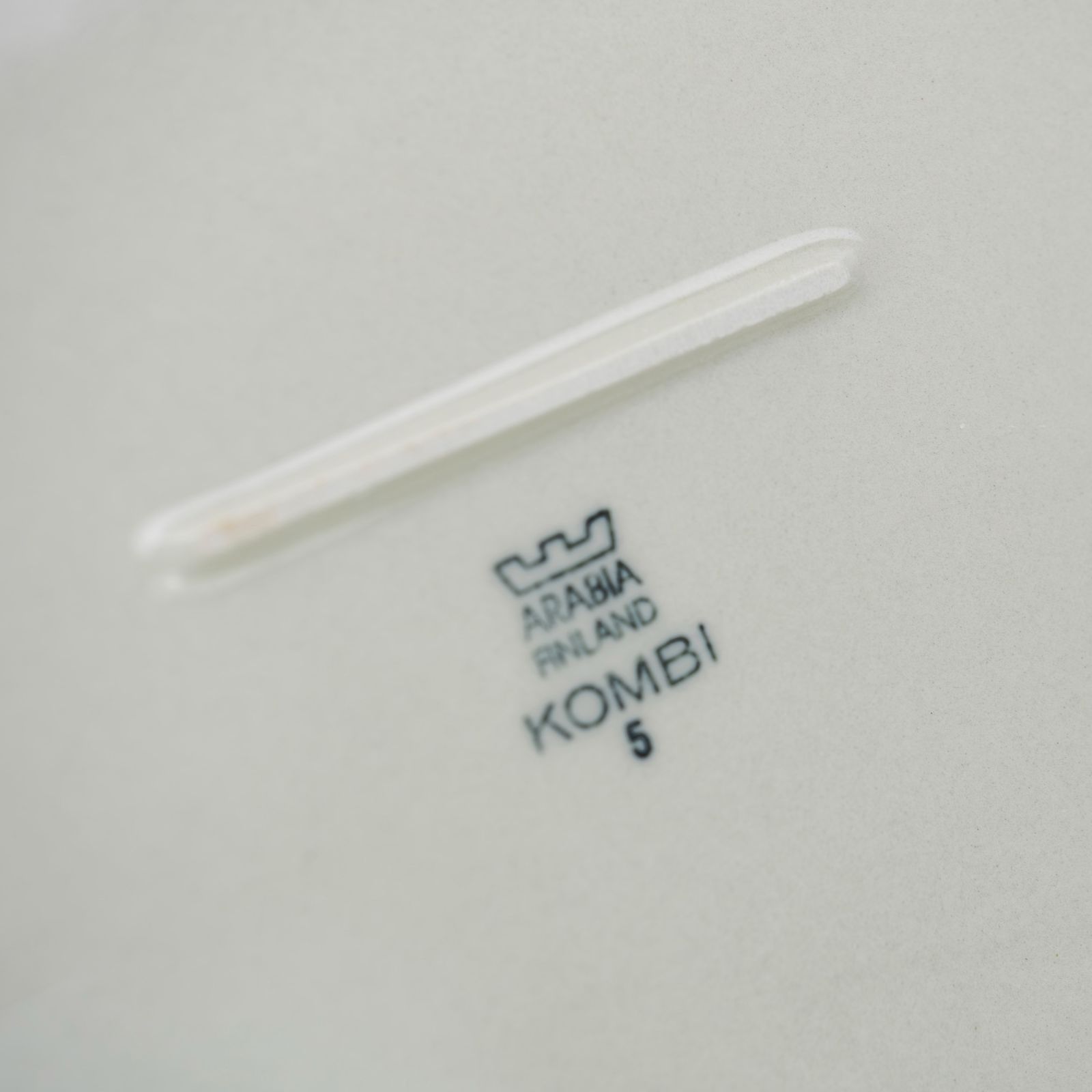 アラビア コンビ カティ・トゥオミネン-ニーットゥラ ARABIA Kombi Kati Tuominen-Niittyla オーバル深皿 40cm 北欧ヴィンテージ 1970年代 (1) キッチン・食器 アラビア コンビ カティ・トゥオミネン-ニーットゥラ