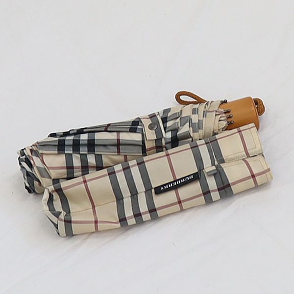 バーバリー Burberry 折りたたみ傘 ナイロン×金属素材 グレー×黒 チェック柄 美品 傘 バーバリー Burberry 折りたたみ傘 ナイロン×金属素材 グレー×黒