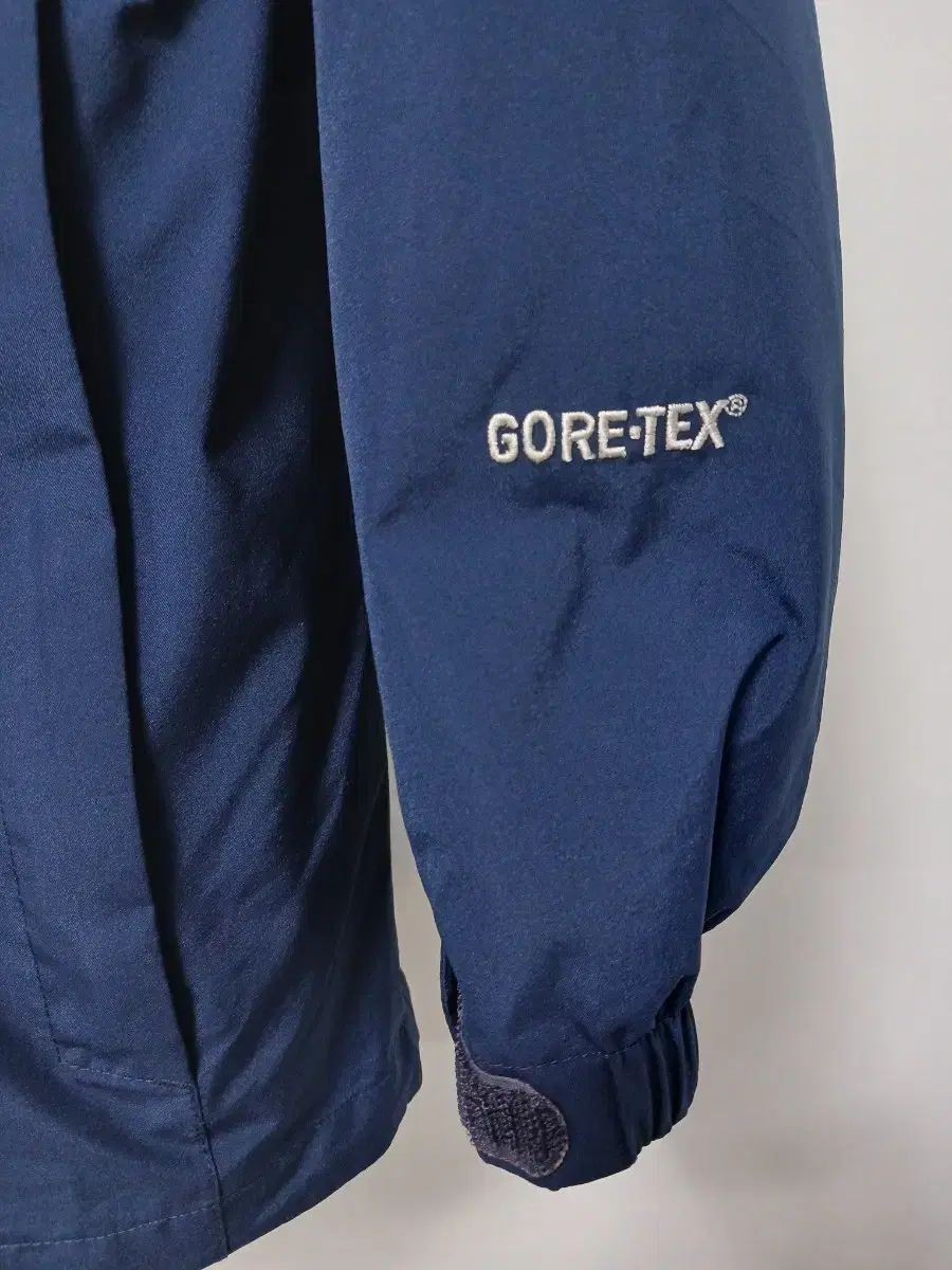 GORE-TEX₍ゴアテックス