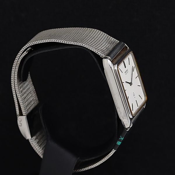 稼働 セイコー QZ 4803-8000 白文字盤 ローマン メンズ腕時計 セイコー SEIKO QZクォーツ 正確稼働 ローマンインデックス 70年代
