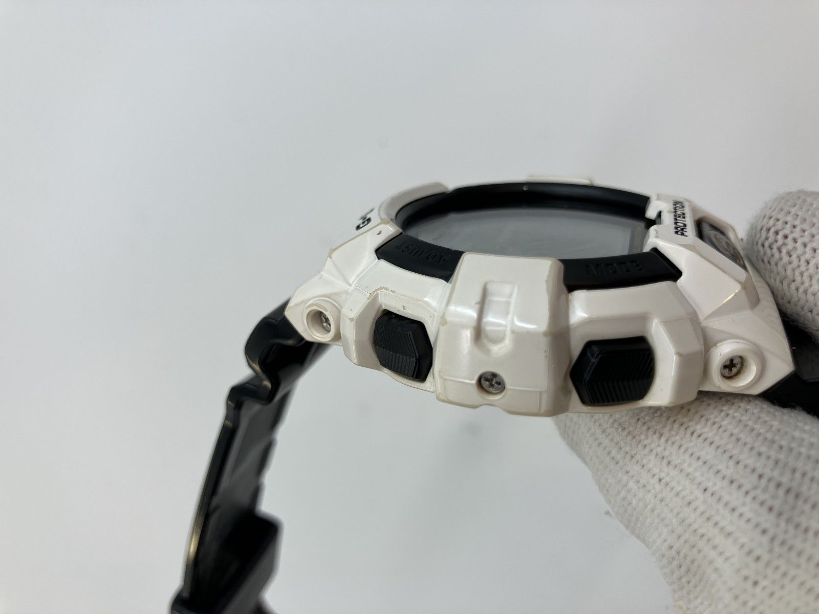 フォロー割5% カシオ G-SHOCK GWX-8900B メンズ腕時計 白×黒 タフ 