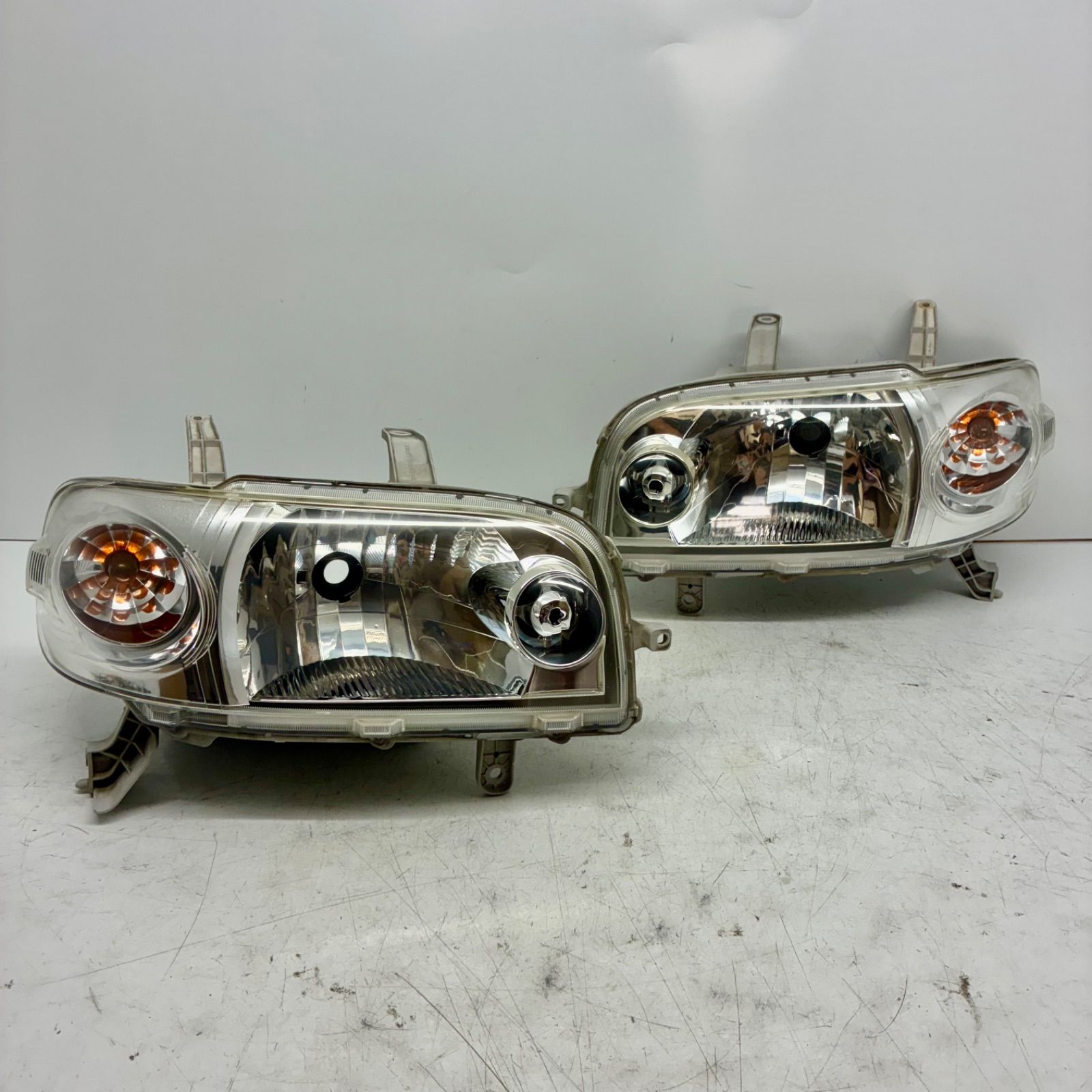 コーティング L350S L360S タント カジュアル ヘッドライト レンズ ランプ 左右セット LR ハロゲン レベ無 koito 100-51752 P71469