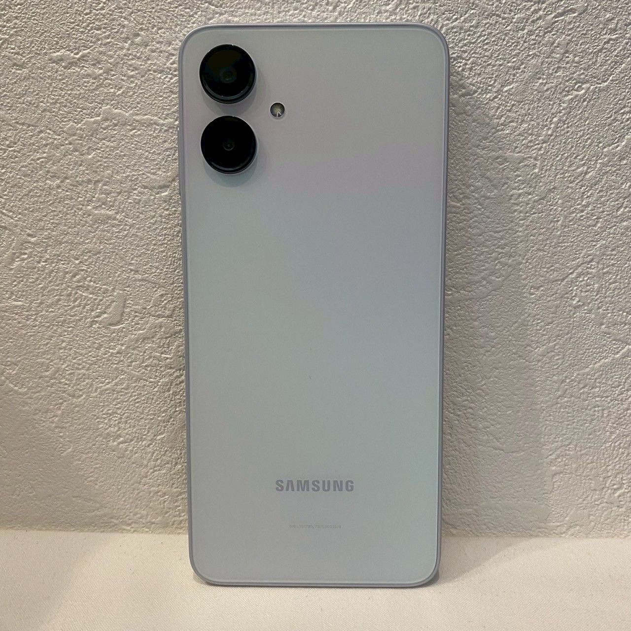 美品】Galaxy/A25/5G/SCG33/本体/ホワイト/SIMフリー/元箱付属品完備