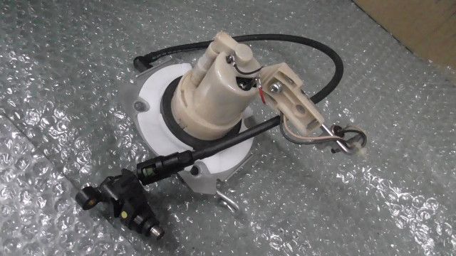 カブFI AA01 の フューエルポンプ 燃料ポンプ 1761271459
