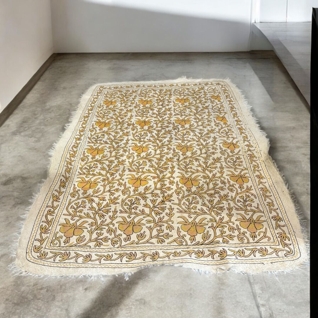 某有名オークション買入 カシミア インド 絨毯 クオリティハンドメイド 180×255 ウール50％ 素材 羊