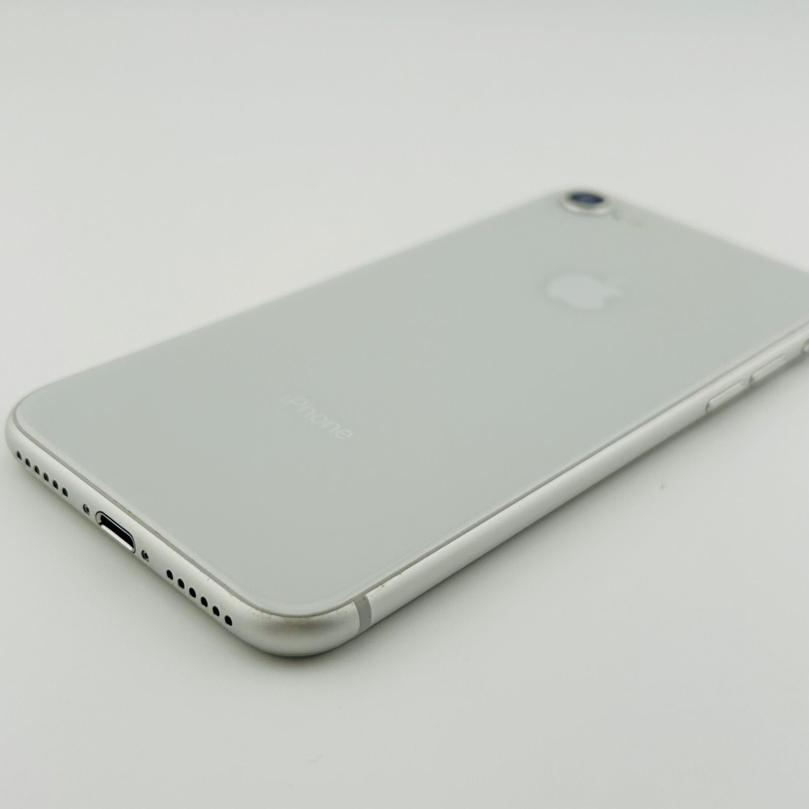 iPhone - [中古][美品]iPhone8 64GB シルバー SIMフリー 付属品全て有り tfni4573576722387.jpg