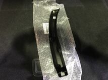 80系 ヴォクシー ノア エクスワイア 右マッドガードリア プロテクター
