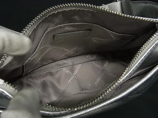 ■新品■未使用■ MICHAEL KORS マイケルコース ジェットセット レザー クロスボディ ショルダーバッグ シルバー系 BI8732
