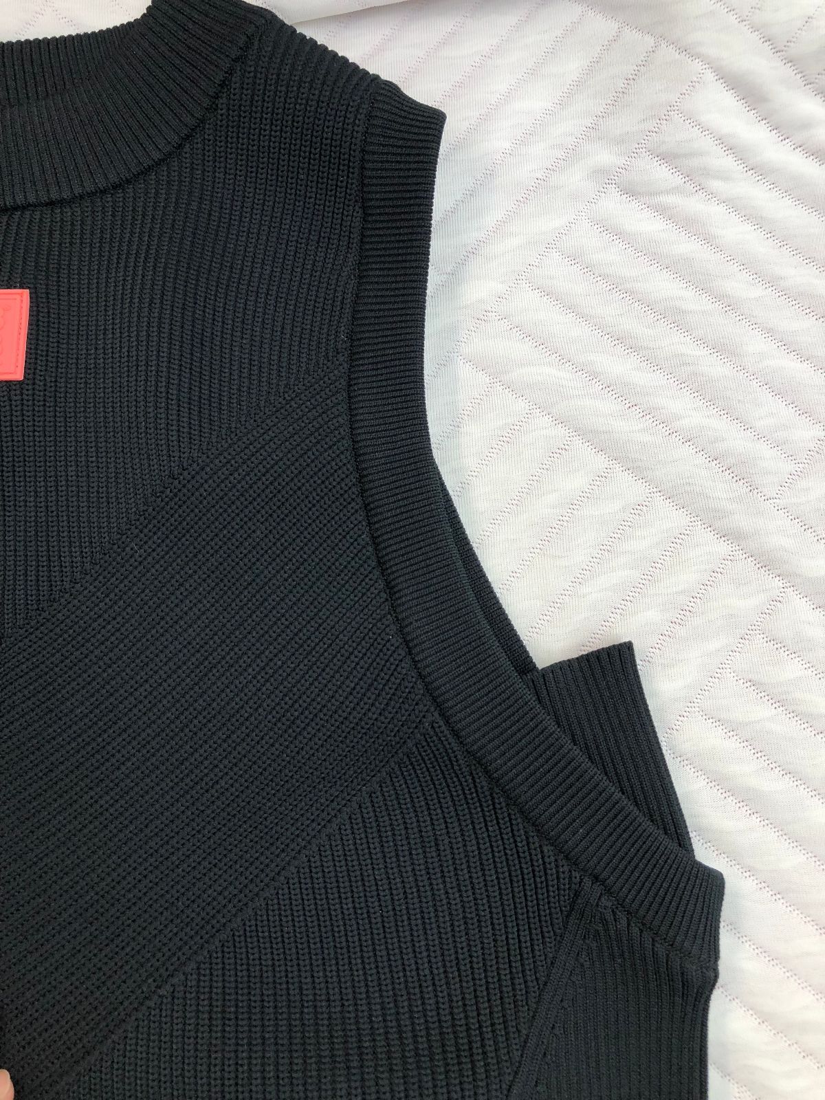 再再再値下げ新品　NBB WEEKEND モックネック2 白 定価15400円 再再再値下げ新品 NBB WEEKEND モックネック2 白 定価15400円