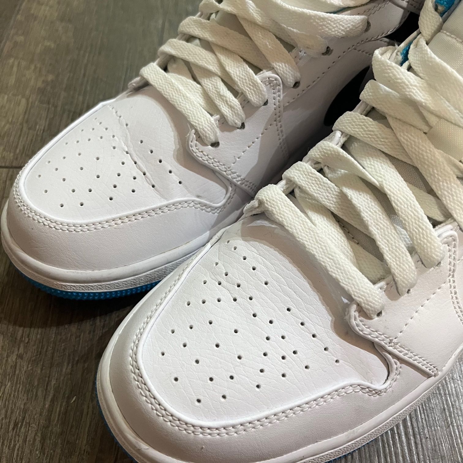 Nike Air Jordan 1 Mid White Laser blue レーサーブルー ジョーダン1 