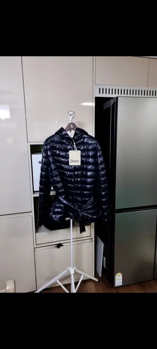 エルノ 黒 レディース ダウン ベルト付き フード 77 88 GULLKHAN_COM