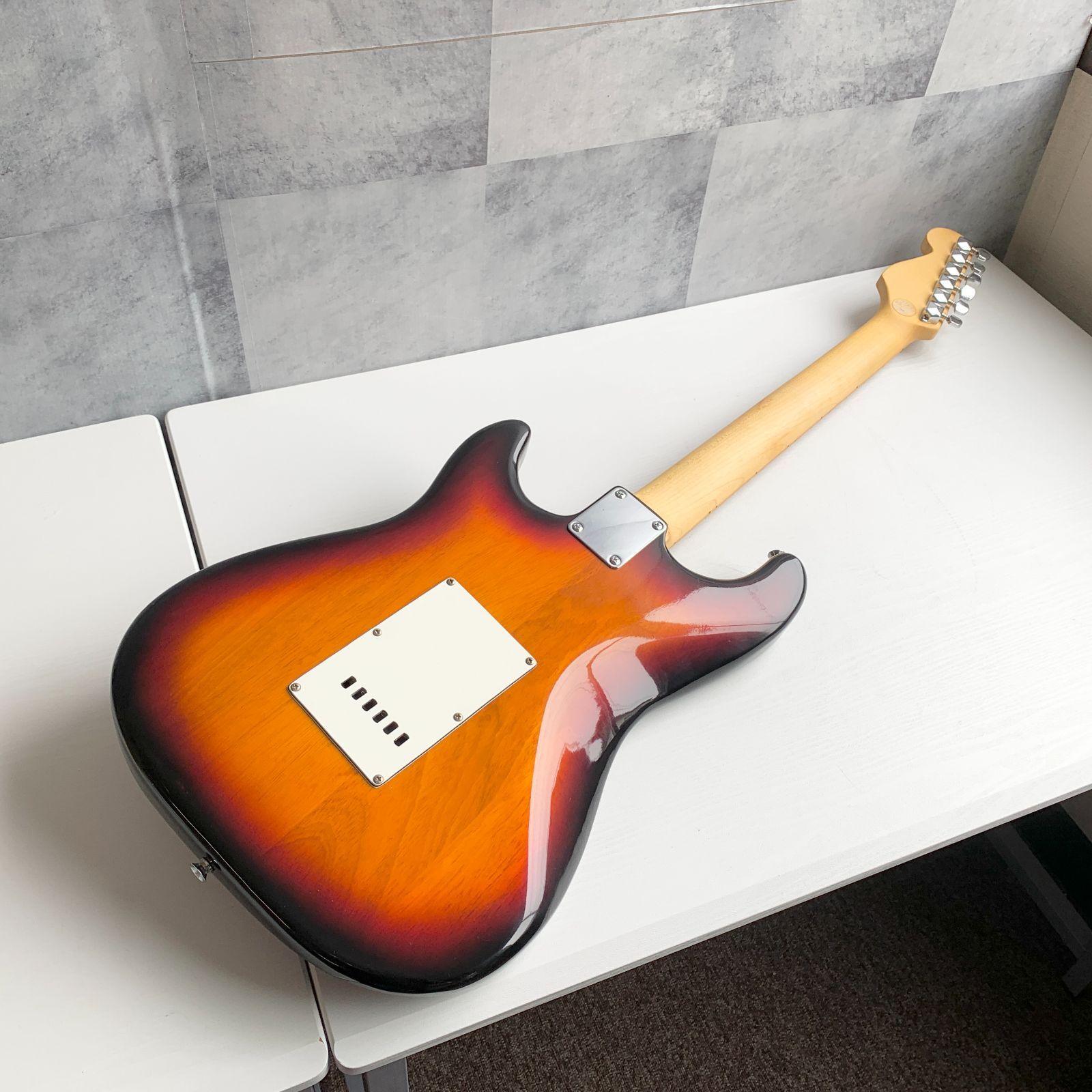 Mavis メイビス エレキギター 石橋楽器店 動作未確認 ジャンク