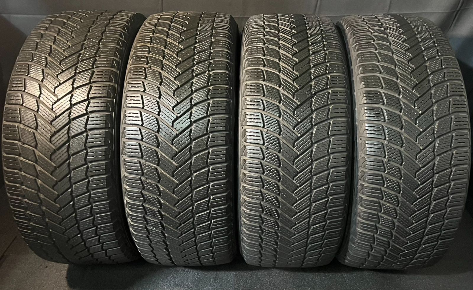 2020年製 約7～8分山 ミシュラン MICHELIN X-ICE SNOW スタッドレス 245 50R18 4本 h_569