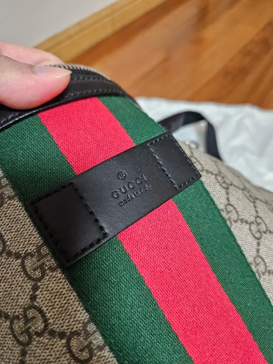 GUCCI グッチ メッセンジャーバッグ 387111 ー KHNGN 9692 USTAUSTRALIA_COM_AU