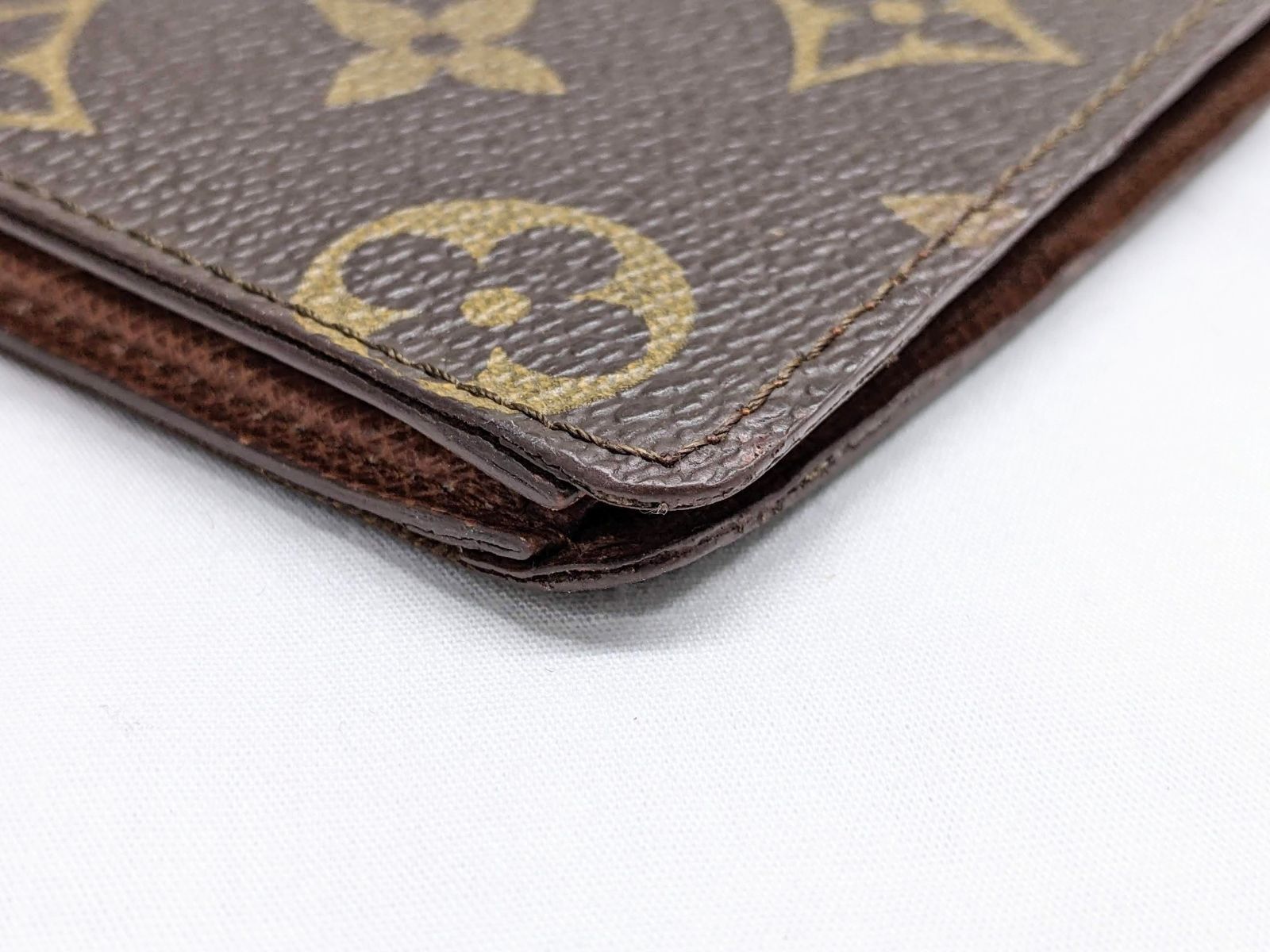 ルイ・ヴィトン モノグラムポルト ビエ・10カルト クレディ