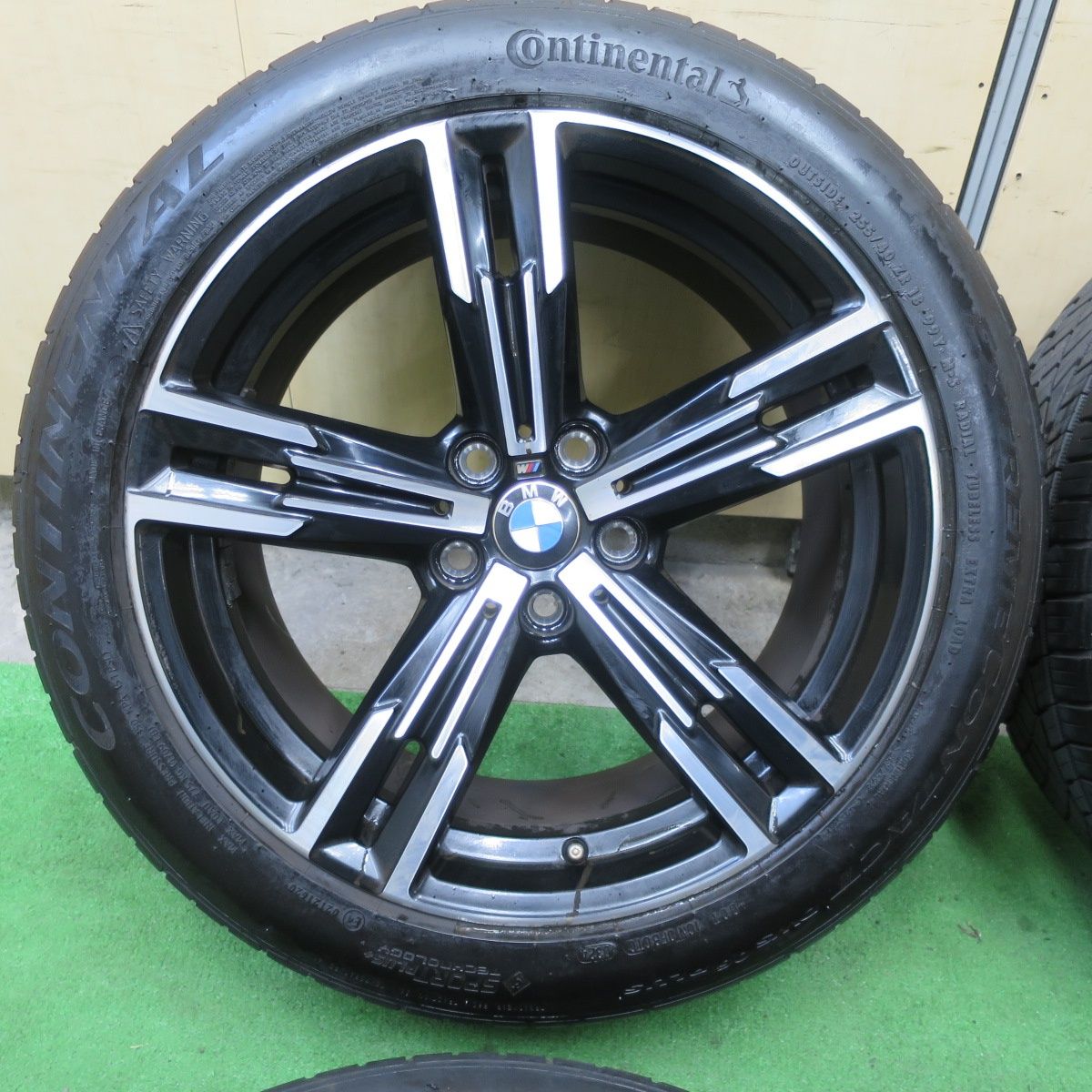Continental 225/45ZR18、255/40ZR18 2024年製