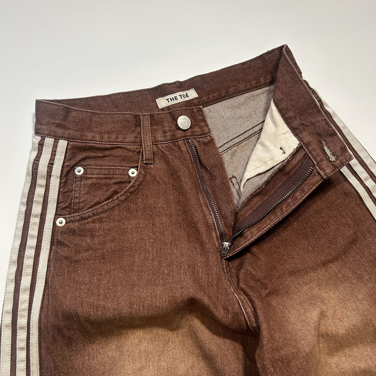 THE TOE EMIRATES TRACK DENIM PANTS ザ トゥー トラック デニム  