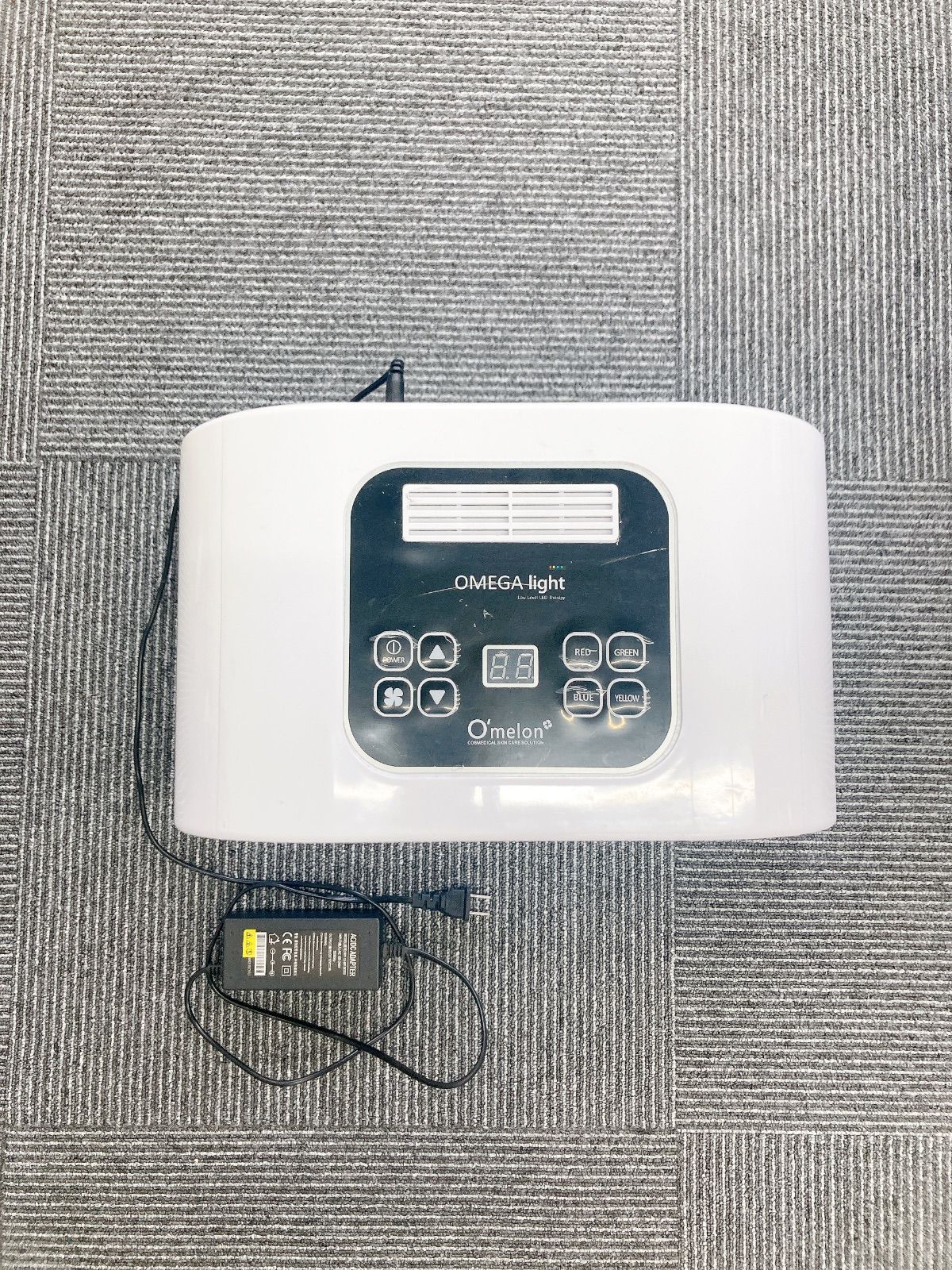 未使用品　OMEGA light　オメガライト LED 美顔器 オメガライト新品